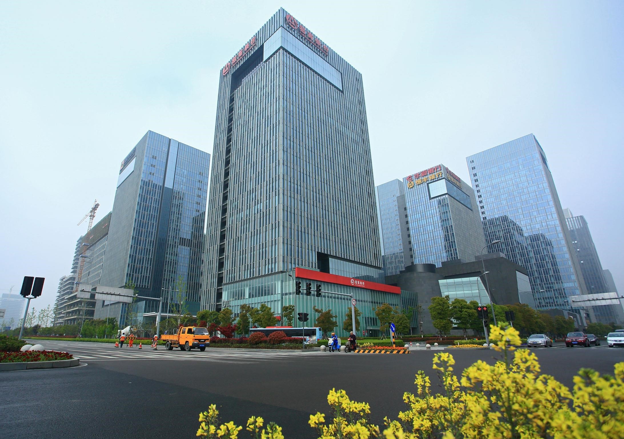 银行等金融信贷机构